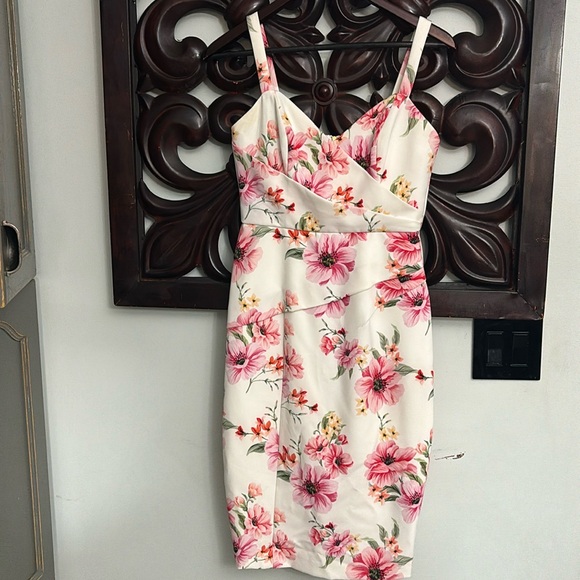 Forever New Dresses & Skirts - FOREVER NEW Cocktail Dress